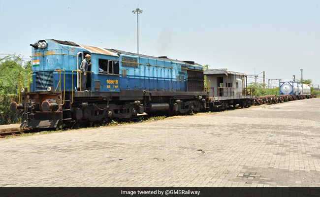 Oxygen Express Delivers 2114.21 Metric Tonne Oxygen To Kerala, Tamil Nadu