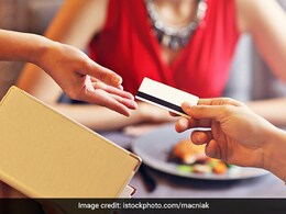 US Restaurant Takes Its Staffs To Las Vegas For A 'Break'; Internet Lauds