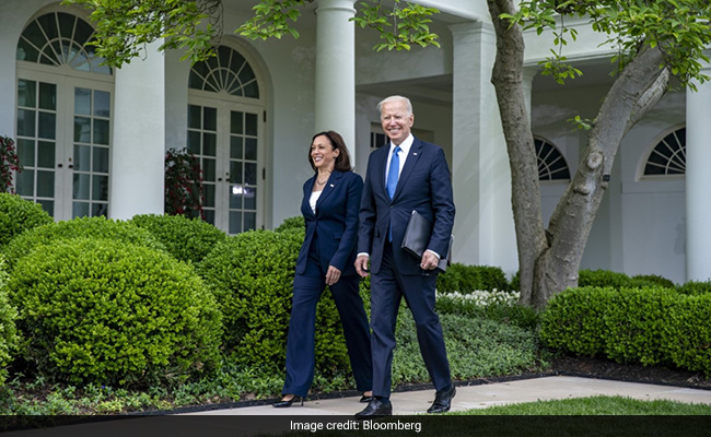 Biden, Kamala Harris's Incomes Dropped In 2020, Tax Returns Show