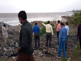 चक्रवात यास से पहले बंगाल में बवंडर के दौरान 2 लोग बिजली की चपेट में आए, 40 घर क्षतिग्रस्त : ममता बनर्जी चक्रवात यास से पहले बंगाल में बवंडर के दौरान 2 लोग बिजली की चपेट में आए, 40 घर क्षतिग्रस्त : ममता बनर्जी