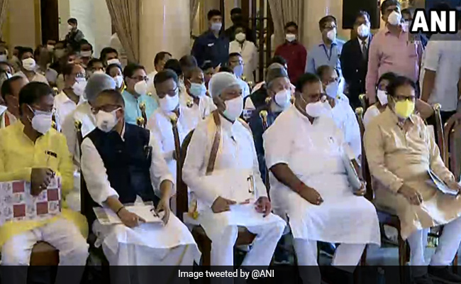 Mamata Banerjee's Cabinet Takes Charge Amid Smoke-Signals Of Trouble