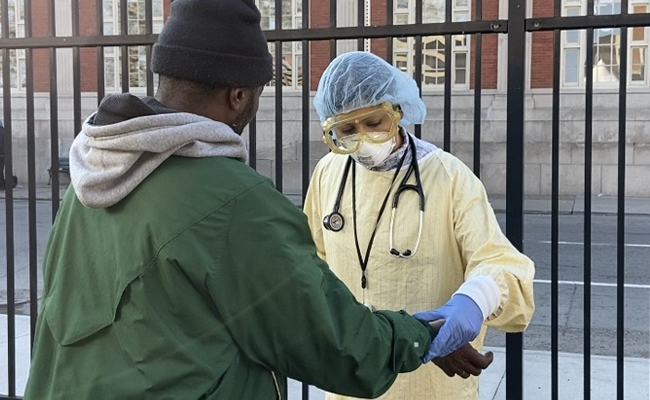 Letter To An Indian Healthcare Hero From A US Doctor