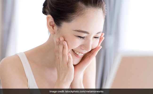 Mirror Skin Is Here: Know All About The Latest K-Beauty Skin Care Trend For Clear Skin