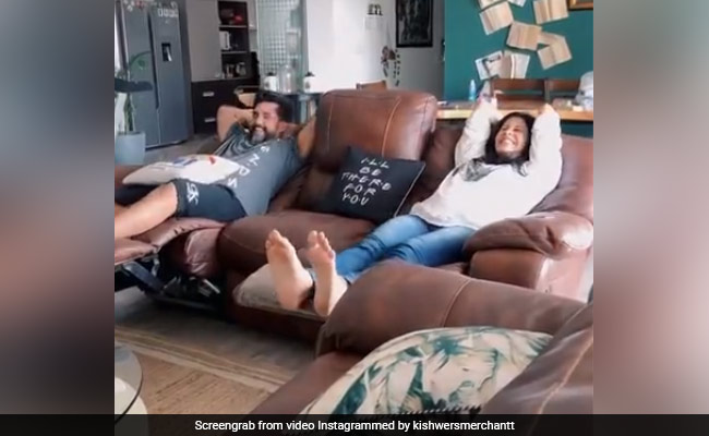 Kishwer Merchantt And Suyyash Rai Watched <I>F.R.I.E.N.D.S Reunion</i> Just Like Joey And Chandler Watched TV