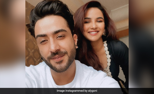 Nothing To See Here, Just Jasmin Bhasin And Aly Goni Being Adorable On Instagram