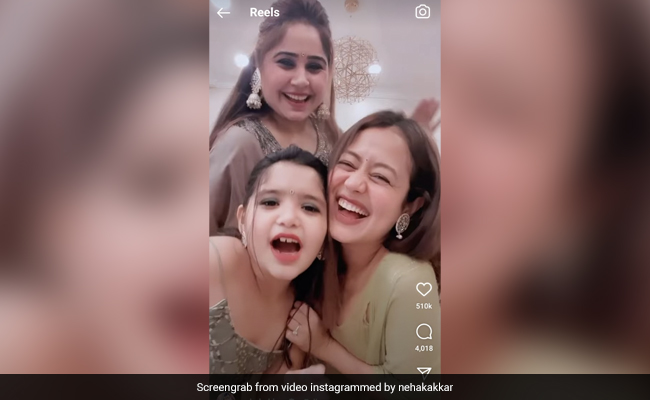 नेहा कक्कड़ ने 'Kada Tenu Main Dassa' गाने पर  किया धमाकेदार डांस, फैंस बोले अब बस भी करो- देखें Video