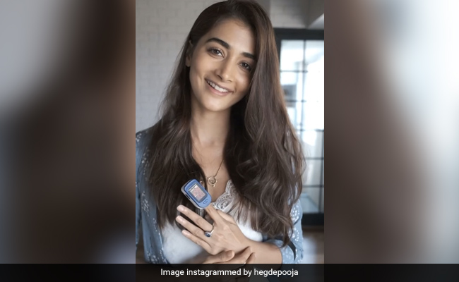 A Tutorial  From COVID-Recovered Pooja Hegde On The Right Way To Use An Oximeter
