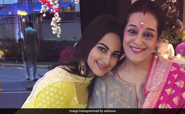 Mother's Day: From Madhuri Dixit To Sonakshi Sinha, Actors Send Wishes