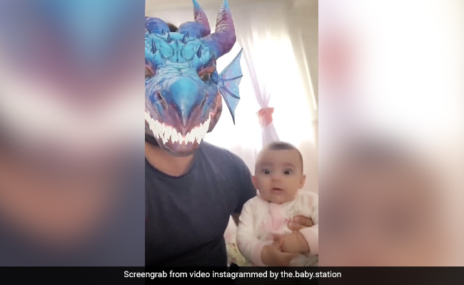 पिता ने बनाया 'राक्षस' जैसा चेहरा, देखते ही बच्चे ने किया कुछ ऐसा - 1 करोड़ बार देखा गया Video