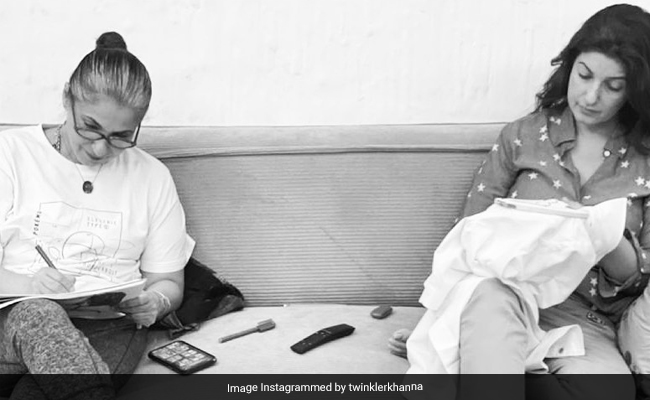 Sketching, Embroidery And A Chat: How Dimple Kapadia And Twinkle Khanna Spend Time