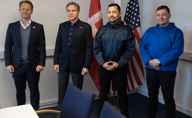 Arctic Nations Pledge To Fight Global Warming And Maintain Peace