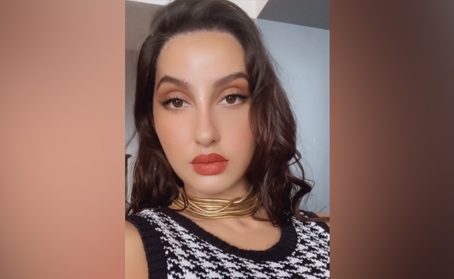 Nora Fatehi's Red Lips And Bronze Eye Makeup Adds Oomph To Her Beauty Look