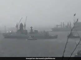 Barge P305: INS मकर को मिली बड़ी कामयाबी, समुद्र तल में मिला बार्ज P305 Barge P305: INS मकर को मिली बड़ी कामयाबी, समुद्र तल में मिला बार्ज P305