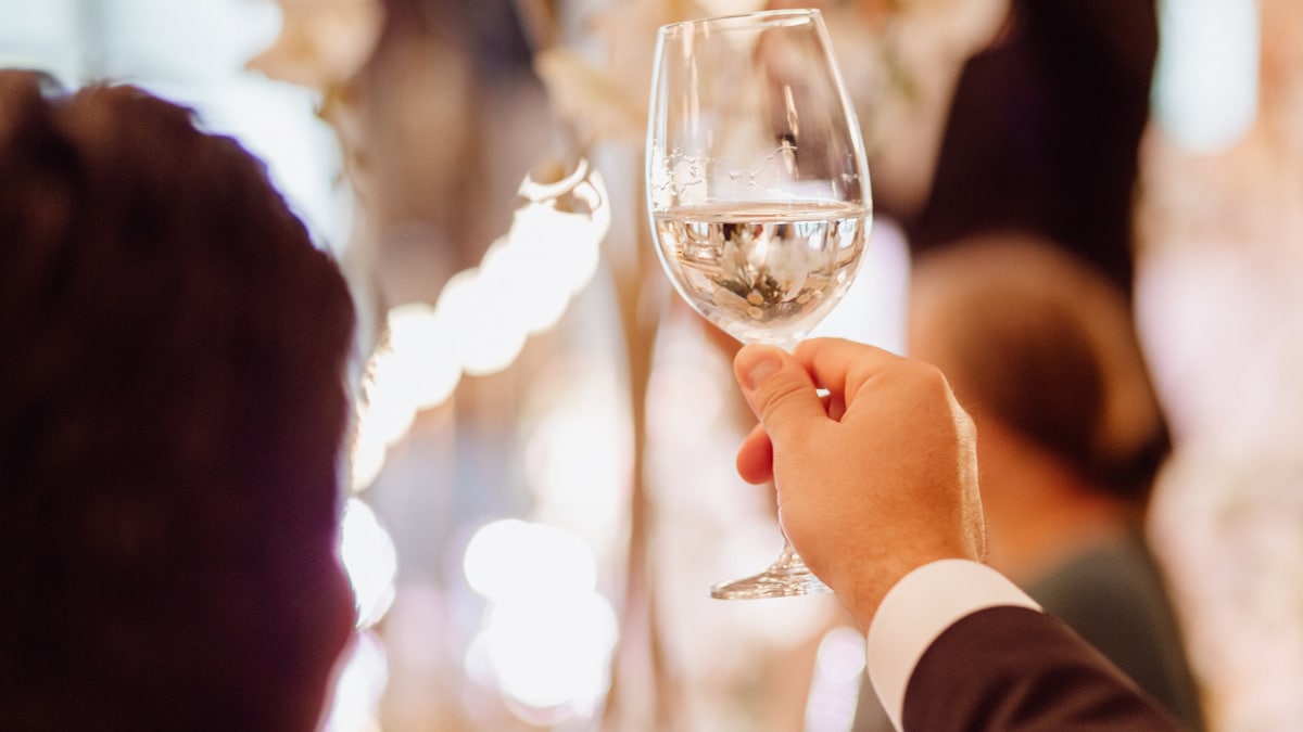 Water Is The New Wine: A Water Sommelier's Guide To Water And Food Pairings