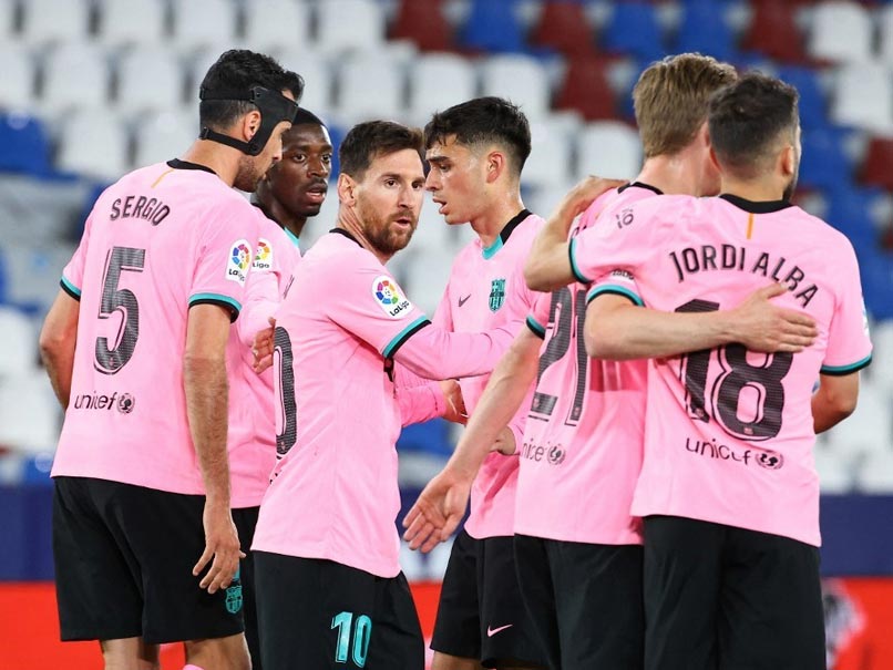 La Liga: Barcelona Title Hopes Hanging By A Thread After Levante Draw