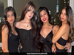 Suhana Khan की बर्थडे पार्टी की फोटो हुई वायरल, इस अंदाज में नजर आईं शाहरुख खान की लाड़ली Suhana Khan की बर्थडे पार्टी की फोटो हुई वायरल, इस अंदाज में नजर आईं शाहरुख खान की लाड़ली