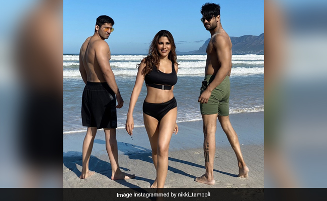 <i>Khatron Ke Khiladi 11</i>: Nikki Tamboli Is Chilling With These "<i>Desi Boys</i>" In Cape Town <i>Khatron Ke Khiladi 11</i>: Nikki Tamboli Is Chilling With These "<i>Desi Boys</i>" In Cape Town