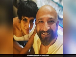 मंदिरा बेदी के पति राज कौशल का निधन, हार्ट अटैक से गई निर्माता की जान मंदिरा बेदी के पति राज कौशल का निधन, हार्ट अटैक से गई निर्माता की जान