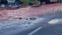Not Blood, Red Spillage At UK Car Crash Site Was Actually Tomato Puree
