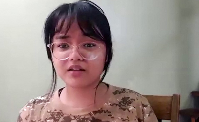 This Malaysian Schoolgirl Ain Husniza Saiful Nizam Is Using Tiktok To Challenge School Abuse