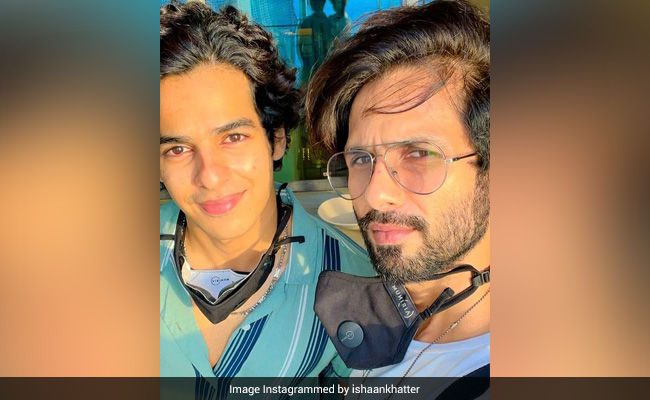 "Sun-<I>skari</I> Bros": There Is No Better Caption For This Pic Of Shahid Kapoor And Ishaan Khatter