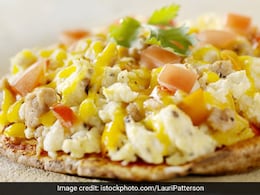 Watch: This Omelette Pizza Brings The Best Of Both Worlds On A Plate - Try It Today Watch: This Omelette Pizza Brings The Best Of Both Worlds On A Plate - Try It Today