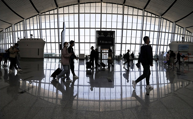 China's COVID-Hit Shenzhen Suspends Direct Flights To Beijing