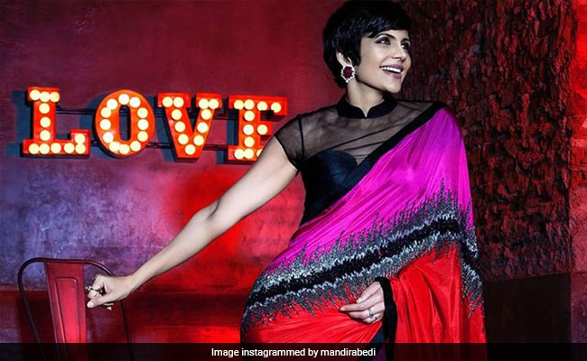 There's Only One Word We Have For Mandira Bedi's Fabulous Pink And Red <i>Saree</i>; "Love"