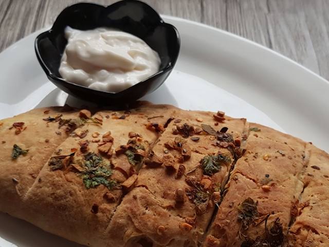 How To Make Garlic Bread | Easy Garlic Bread Recipe Video