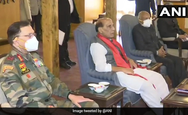 Rajnath Singh Meets Elected Representatives Of Ladakh Autonomous Hill Development Councils