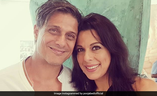 Pooja Bedi Recalls Fiance Maneck Contractor's Reaction When Someone Tried To Flirt With Her