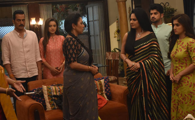 Anupamaa: अनुपमा सीरियल में आया बड़ा बदलाव, क्या किंजल देगी काव्या का साथ?