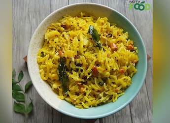 Watch: This Raw Mango Rice Recipe Will Give Your Meal A Tangy Makeover In Just 10 Minutes Watch: This Raw Mango Rice Recipe Will Give Your Meal A Tangy Makeover In Just 10 Minutes