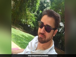 6 साल बाद नजर आए आमिर खान के भांजे, समुद्र तट पर यूं दिखे इमरान खान- देखें Photos और Video 6 साल बाद नजर आए आमिर खान के भांजे, समुद्र तट पर यूं दिखे इमरान खान- देखें Photos और Video