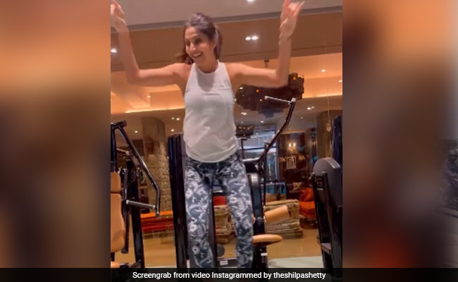 Shilpa Shetty Crushes Monday Cardio. Two Words - "Bhangra Power"