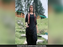 Pranjal Dahiya ने ब्लैक सूट में Paracetamol गाने पर झूमकर किया डांस, देखें Video Pranjal Dahiya ने ब्लैक सूट में Paracetamol गाने पर झूमकर किया डांस, देखें Video