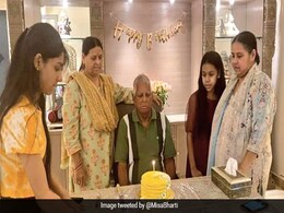 लालू यादव ने दिल्ली में मनाया जन्मदिन, बेटी मीसा ने लिखा- पापा ही जहां हैं, CM नीतीश ने भी यूं दी बधाई लालू यादव ने दिल्ली में मनाया जन्मदिन, बेटी मीसा ने लिखा- पापा ही जहां हैं, CM नीतीश ने भी यूं दी बधाई