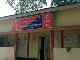 असम : मवेशी चुराने के शक में भीड़ ने युवक को पीट-पीटकर मार डाला असम : मवेशी चुराने के शक में भीड़ ने युवक को पीट-पीटकर मार डाला