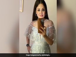 साक्षी ने बेटी जीवा के साथ मनाया ओणम, मिलकर तैयार की पारंपरिक थाली, देखकर मुंह में आ जाएगी पानी, देखें Photos साक्षी ने बेटी जीवा के साथ मनाया ओणम, मिलकर तैयार की पारंपरिक थाली, देखकर मुंह में आ जाएगी पानी, देखें Photos