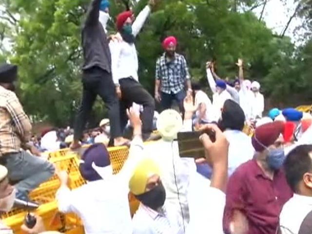 Sikh Groups Protest "Kidnapping, Conversion" Of Women In J&K