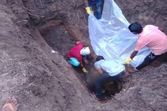 5 Of Madhya Pradesh Family, Missing For Weeks, Dug Out Of 8-Foot Deep Pit 5 Of Madhya Pradesh Family, Missing For Weeks, Dug Out Of 8-Foot Deep Pit