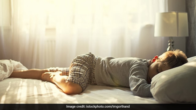 Childhood insomnia have been shown to be associated with internalizing disorders, says study