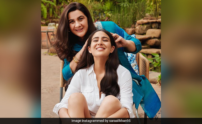 It's <i>Champi</i> Day For Sara Ali Khan And Mom Amrita Singh. See Pic