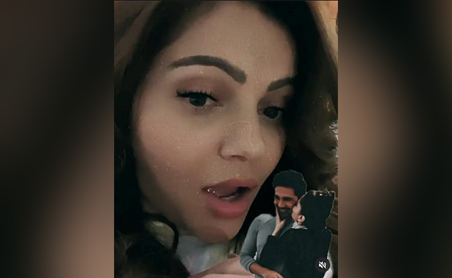 रूबिना दिलैक को सता रही पति अभिनव शुक्ला की याद, बोलीं- खाना चाहती हूं तुम्हे...देखें Video