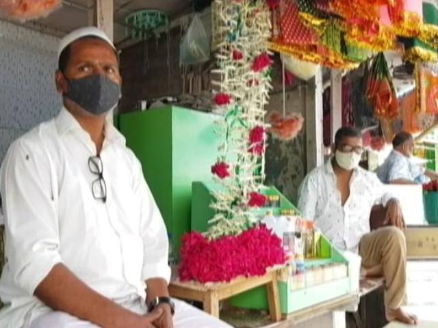 Maharashtra: Coconut, Flower Sellers At Religious Places Struggle To Make Ends Meet