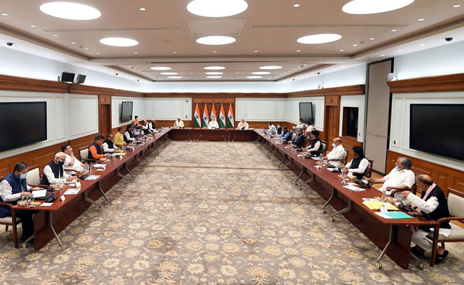 जम्मू कश्मीर सही समय पर फिर बनेगा राज्य, बैठक में बोले पीएम मोदी