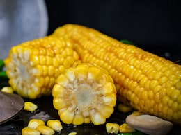 Sweet Corn Vs Desi Bhutta: Which One Packs More Nutrition? Sweet Corn Vs Desi Bhutta: Which One Packs More Nutrition?