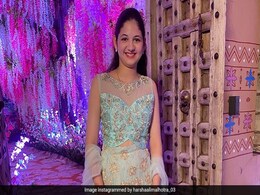 'बजरंगी भाईजान' की मुन्नी की लेटेस्ट तस्वीर ने मचाई सोशल मीडिया पर धूम, फैंस बोले- ओ देसी गर्ल... 'बजरंगी भाईजान' की मुन्नी की लेटेस्ट तस्वीर ने मचाई सोशल मीडिया पर धूम, फैंस बोले- ओ देसी गर्ल...