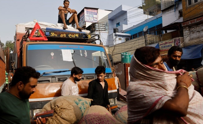 Delhi Defies Social Distancing, Doctors Say Brace For COVID-19 'Explosion'