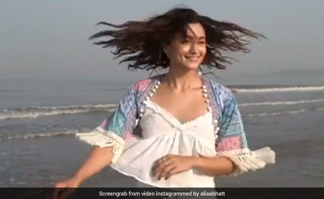 More Proof That Life's Been A Beach For Alia Bhatt Since Forever
